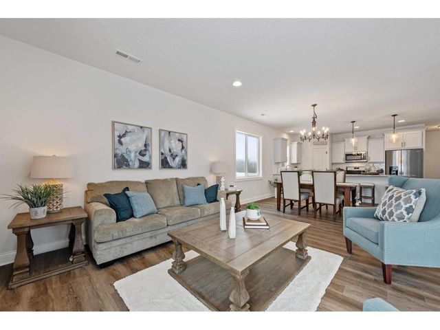 741 St James Circle, Litchfield, MN 55355