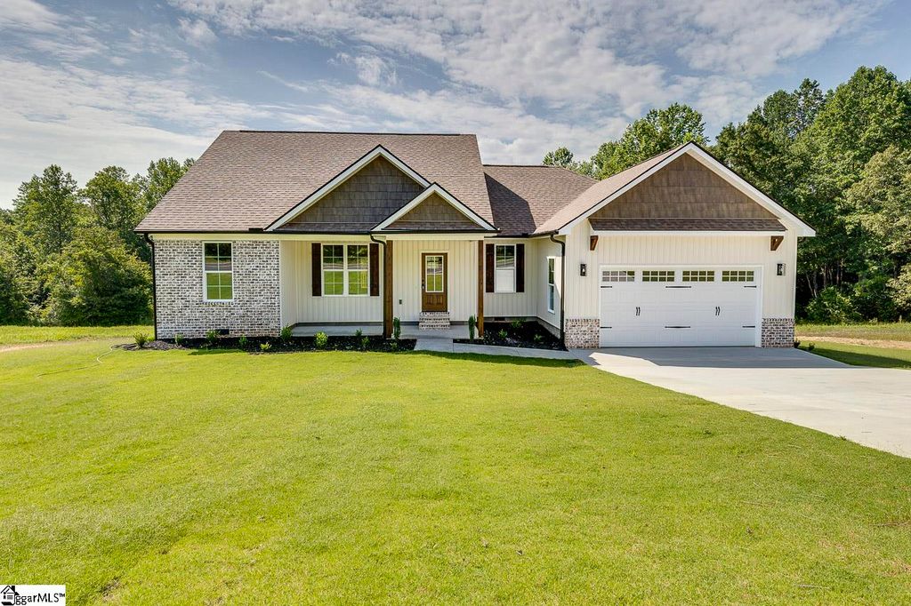 3352 Earls Bridge Road, Easley, SC 29640