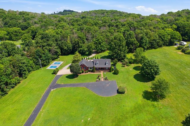 2946 Beulah Church Rd, Arrington, TN 37014