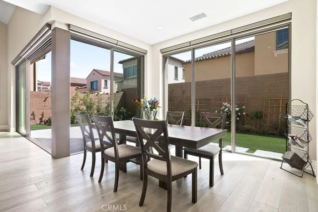 149 Roscomare, Irvine, CA 92602