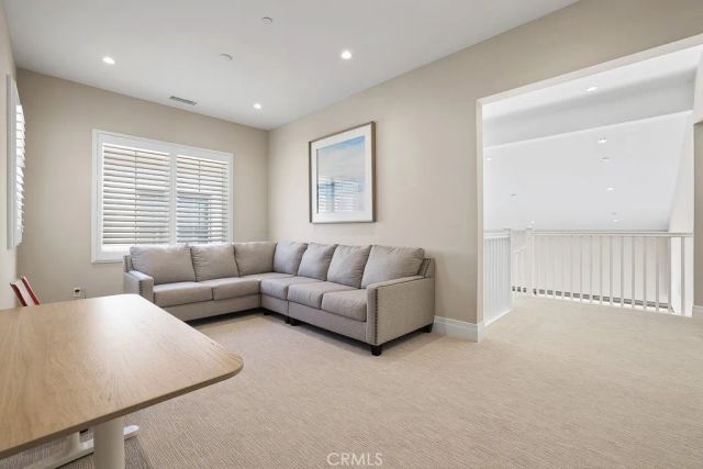 149 Roscomare, Irvine, CA 92602