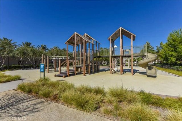 149 Roscomare, Irvine, CA 92602