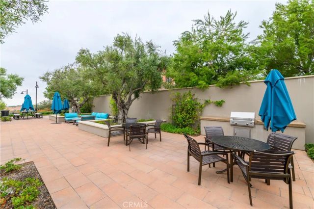 149 Roscomare, Irvine, CA 92602