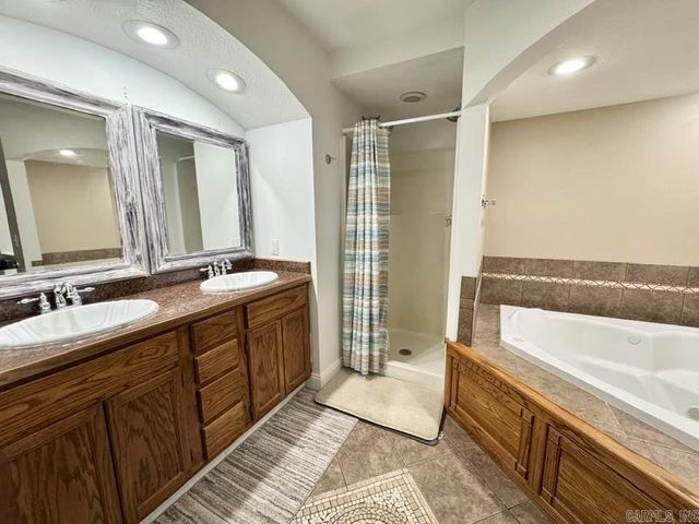 1013 Shipman Drive, Mountain View, AR 72560