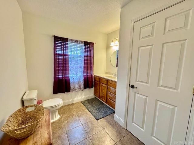 1013 Shipman Drive, Mountain View, AR 72560