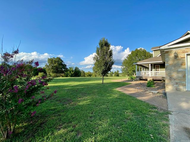 1013 Shipman Drive, Mountain View, AR 72560