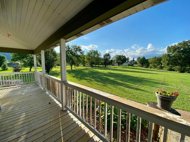 1013 Shipman Drive, Mountain View, AR 72560