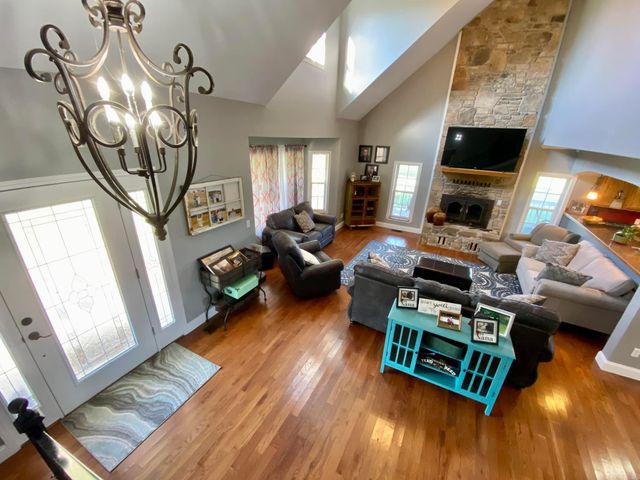 1013 Shipman Drive, Mountain View, AR 72560