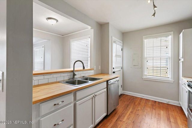 2125 ARCADIA Place, Jacksonville, FL 32207