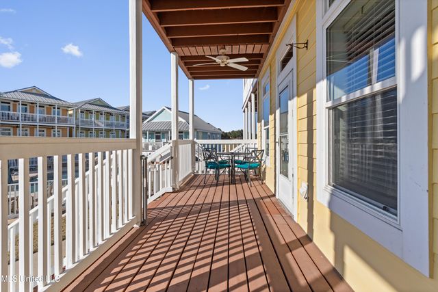 1515 E Beach Boulevard, 105, Pass Christian, MS 39571