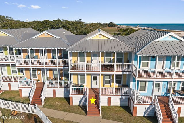 1515 E Beach Boulevard, 105, Pass Christian, MS 39571