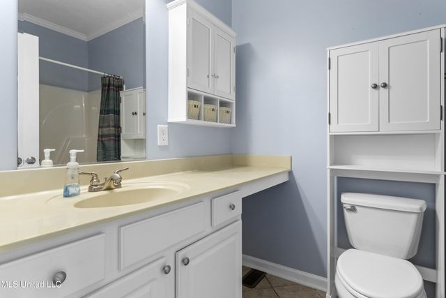 1515 E Beach Boulevard, 105, Pass Christian, MS 39571