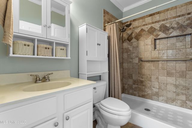 1515 E Beach Boulevard, 105, Pass Christian, MS 39571