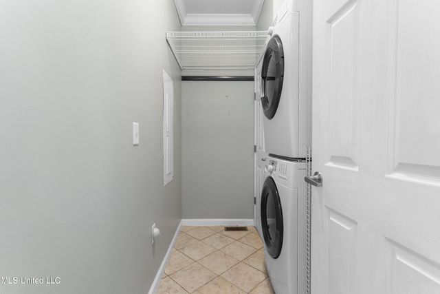 1515 E Beach Boulevard, 105, Pass Christian, MS 39571