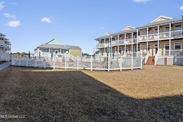 1515 E Beach Boulevard, 105, Pass Christian, MS 39571