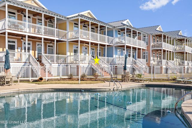 1515 E Beach Boulevard, 105, Pass Christian, MS 39571