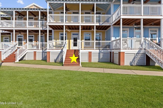 1515 E Beach Boulevard, 105, Pass Christian, MS 39571