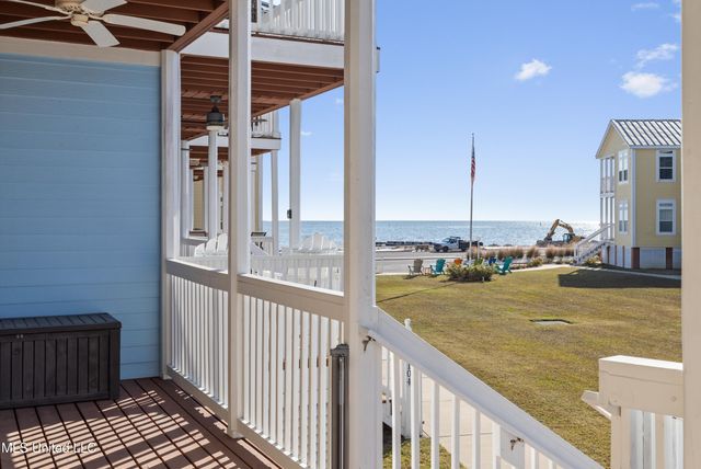 1515 E Beach Boulevard, 105, Pass Christian, MS 39571