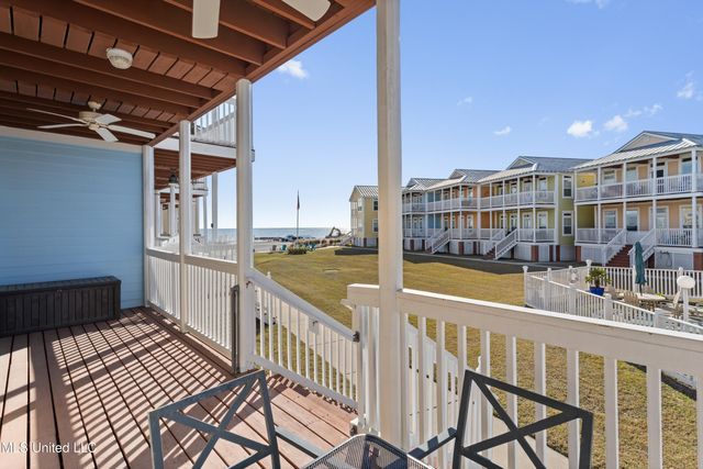 1515 E Beach Boulevard, 105, Pass Christian, MS 39571