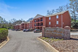 2515 Veterans Mem 214, Tuscaloosa, AL 35404