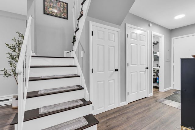 3408 Chelsea Cove S, Hopewell Junction, NY 12533