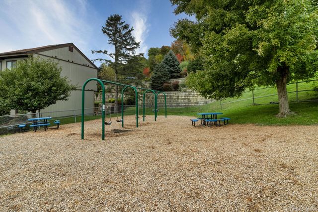 3408 Chelsea Cove S, Hopewell Junction, NY 12533