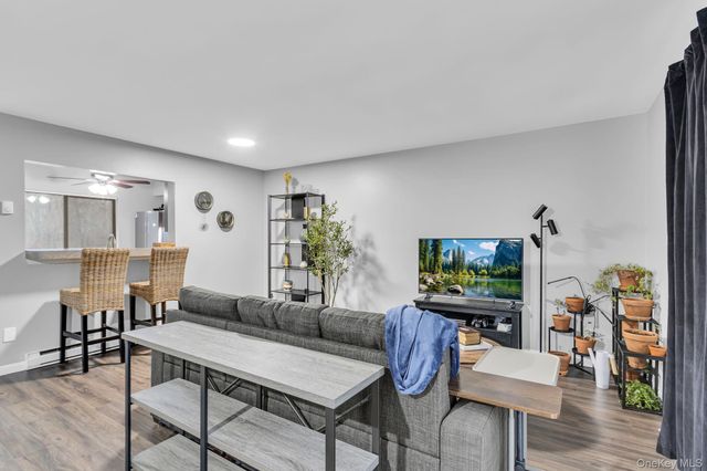 3408 Chelsea Cove S, Hopewell Junction, NY 12533