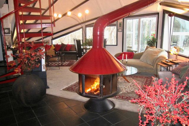 11 Day Road, Cornwall, CT 06754