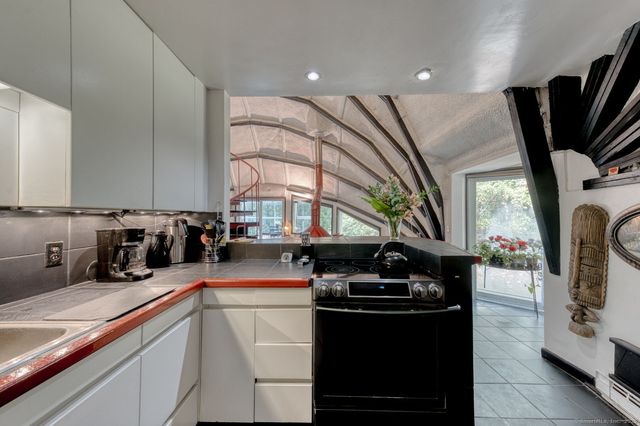 11 Day Road, Cornwall, CT 06754