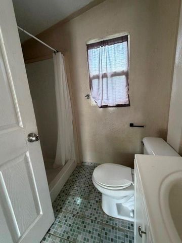 512 Stimpson Street, Baytown, TX 77520