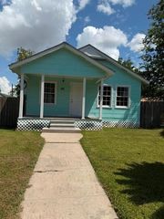 512 Stimpson Street, Baytown, TX 77520