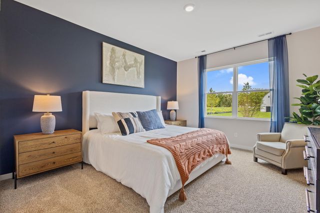 6 Maximillian Drive, Hobart, IN 46342