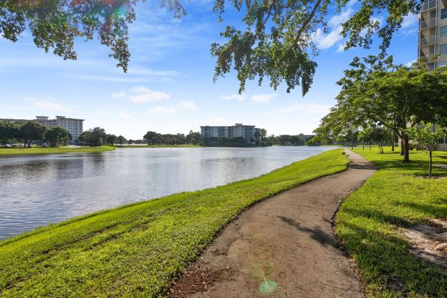 3095 N Course Drive 712, Pompano Beach, FL 33069