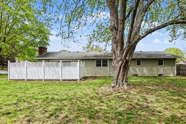 6118 Ormada Drive, Kalamazoo, MI 49048
