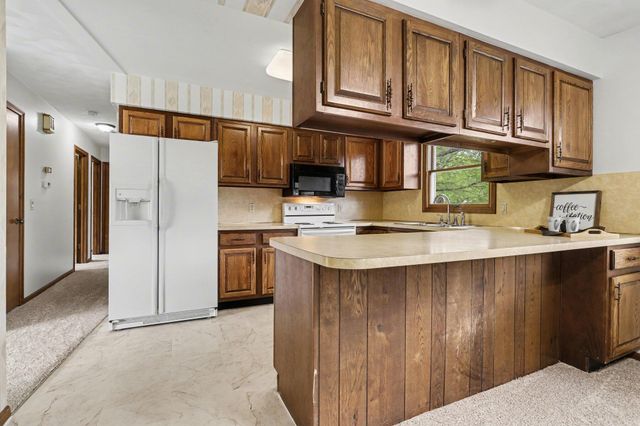 6118 Ormada Drive, Kalamazoo, MI 49048