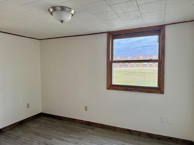 17 W LINWOOD AVENUE, Oshkosh, WI 54901