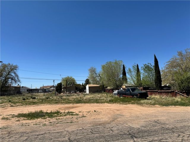 3556 & 3560 E Quail Lane, Kingman, AZ 86409