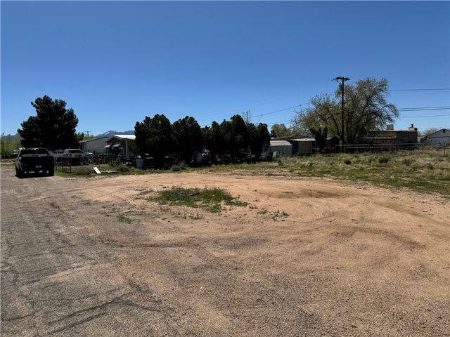 3556 & 3560 E Quail Lane, Kingman, AZ 86409