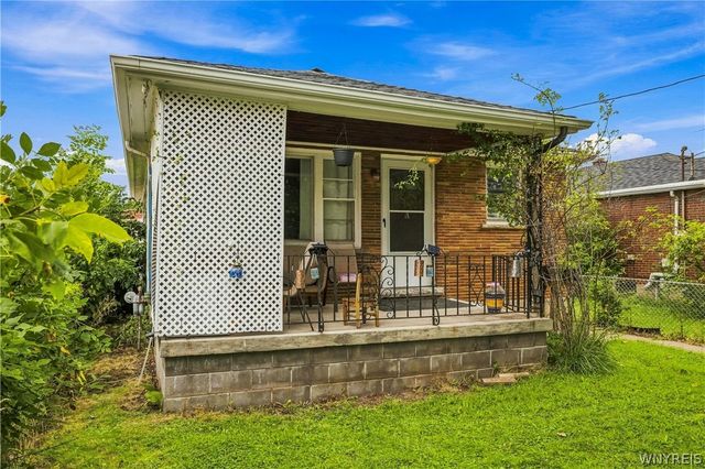 2410 Falls Street, Niagara Falls, NY 14303