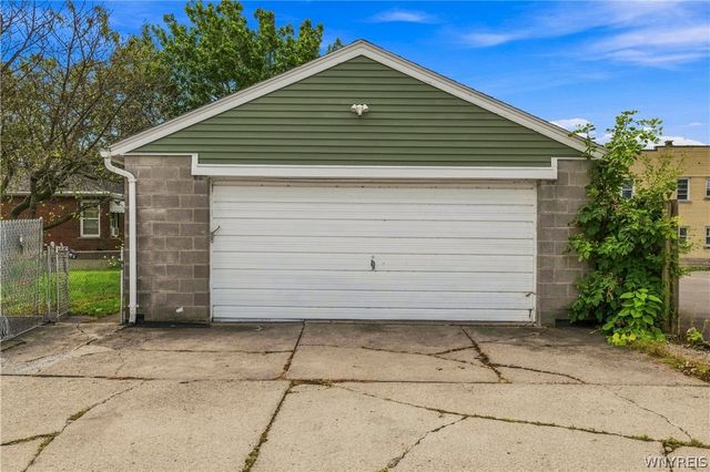 2410 Falls Street, Niagara Falls, NY 14303