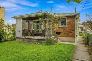 2410 Falls Street, Niagara Falls, NY 14303