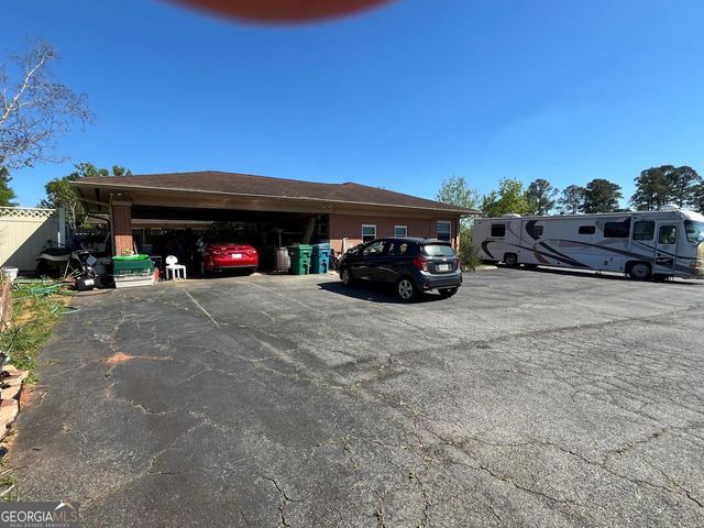 135 Meriwether Circle NW, Milledgeville, GA 31061