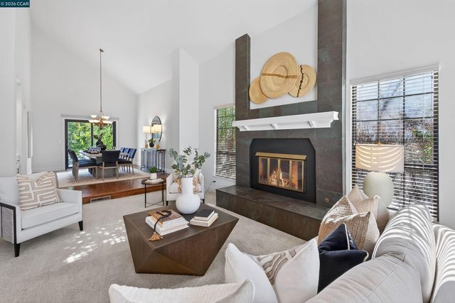 704 Blue Spruce Dr, Danville, CA 94506