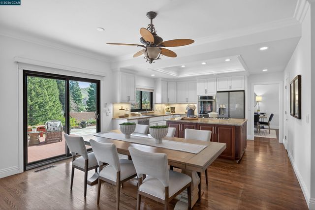 704 Blue Spruce Dr, Danville, CA 94506