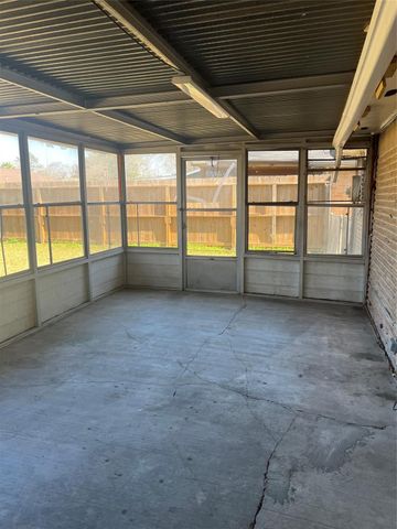 10822 Langdon Lane, Houston, TX 77072