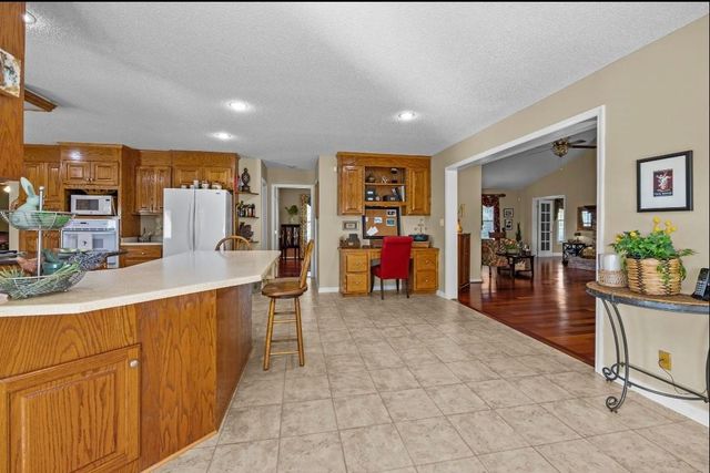 1844 Twin Bridge Road, Gaffney, SC 29341