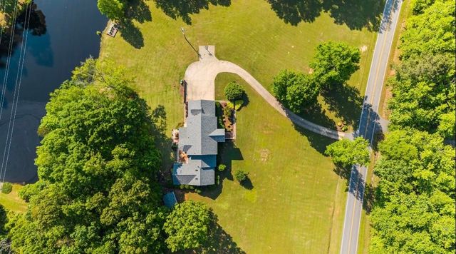 1844 Twin Bridge Road, Gaffney, SC 29341