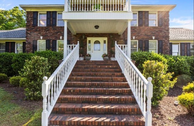 1844 Twin Bridge Road, Gaffney, SC 29341