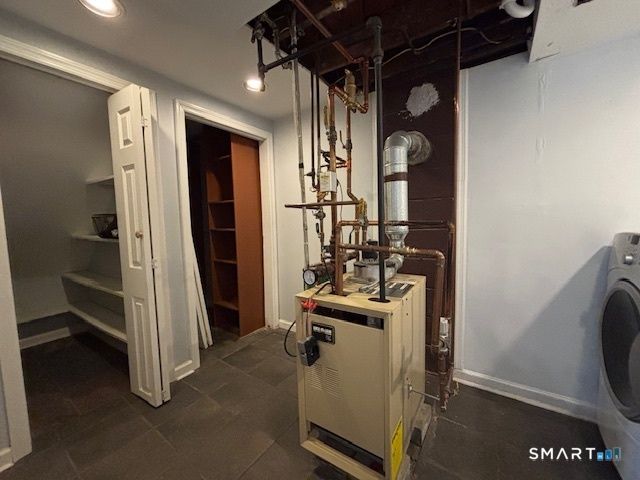 474 Indian Avenue, Bridgeport, CT 06606