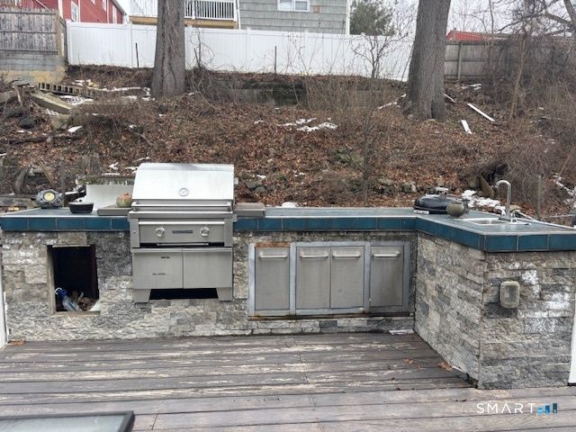 474 Indian Avenue, Bridgeport, CT 06606